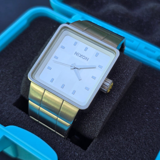 Reloj Nixon Quatro Hombre